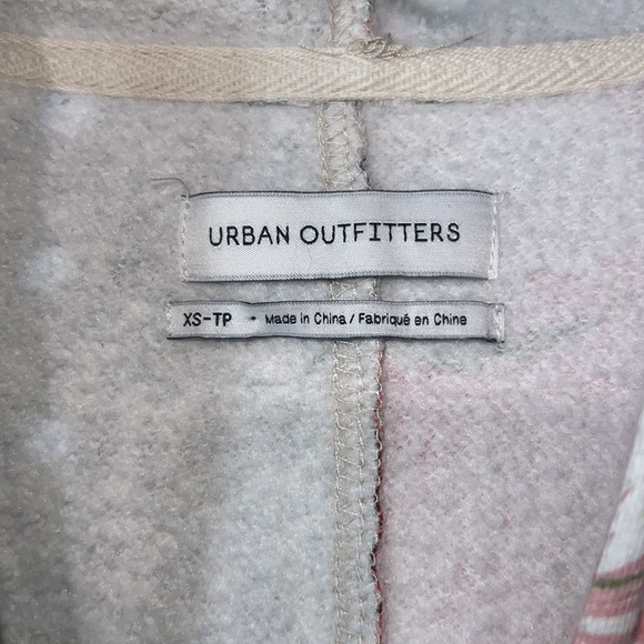 Urban Outfitters oversized Tegan half tie up hoodie - XS - Picture 2 of 5